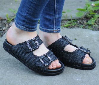 Rålekre sandaler fra LOUE med ergonomisk formet såle